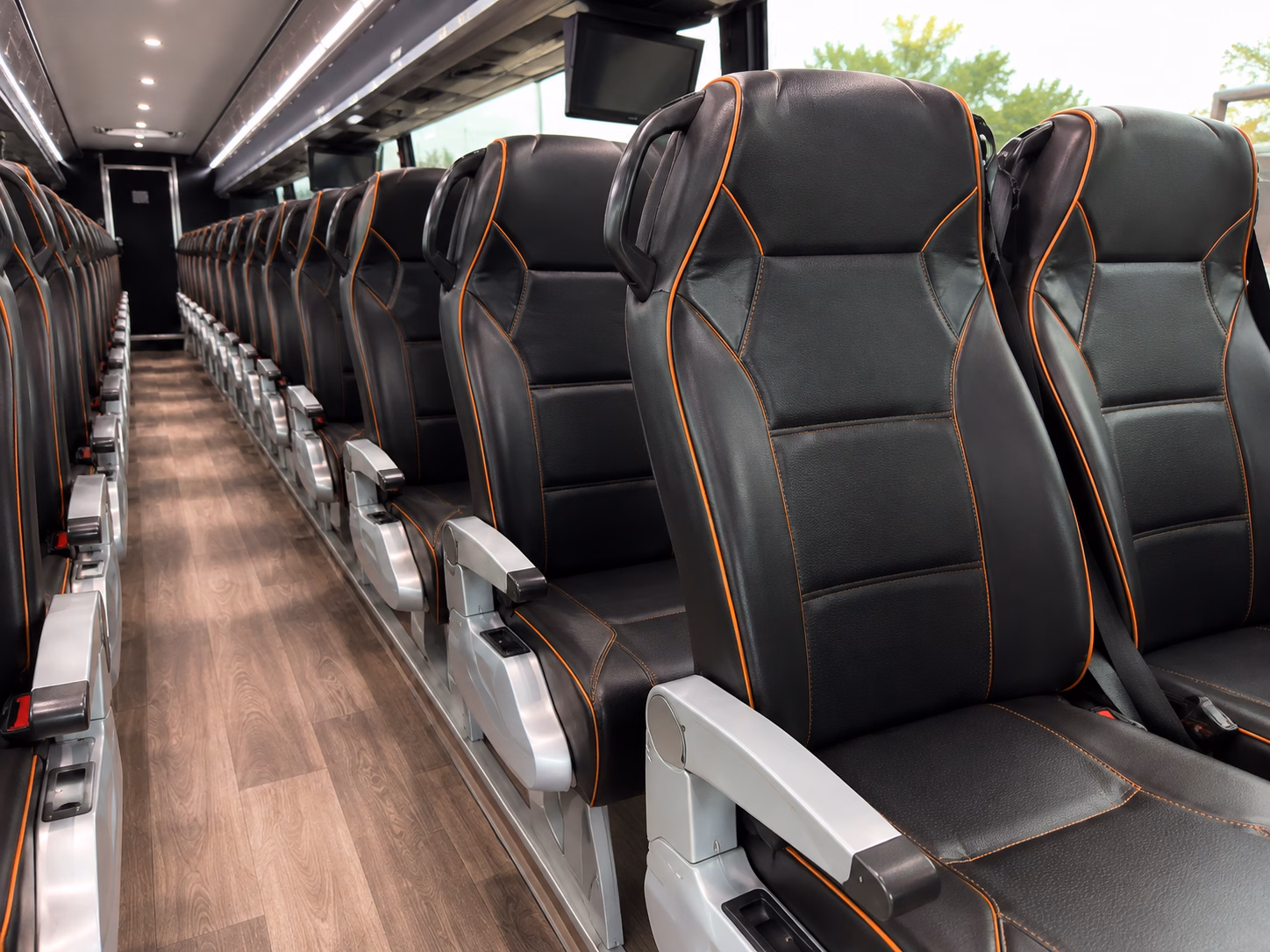 group transportation to linganore winecellars and the mount airy winery cluster